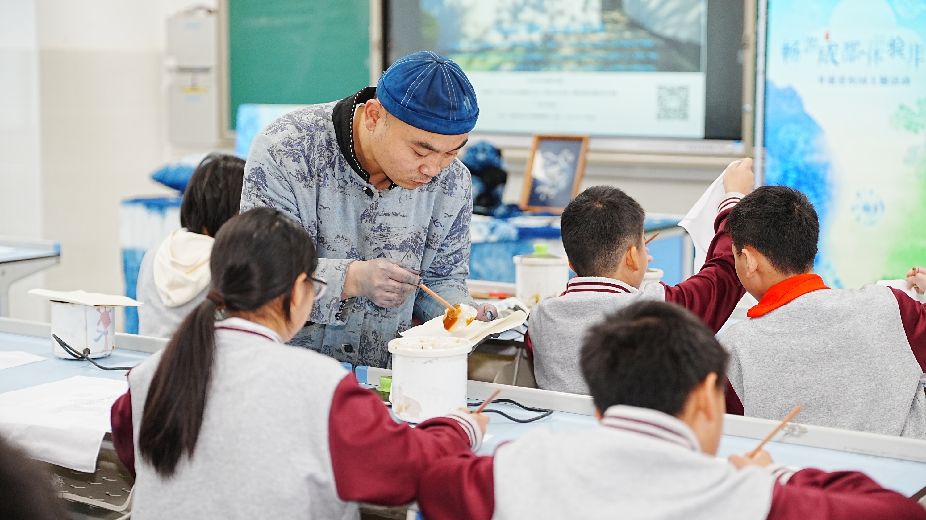 传统技艺焕发新生！温江“非遗进校园”系列活动收官