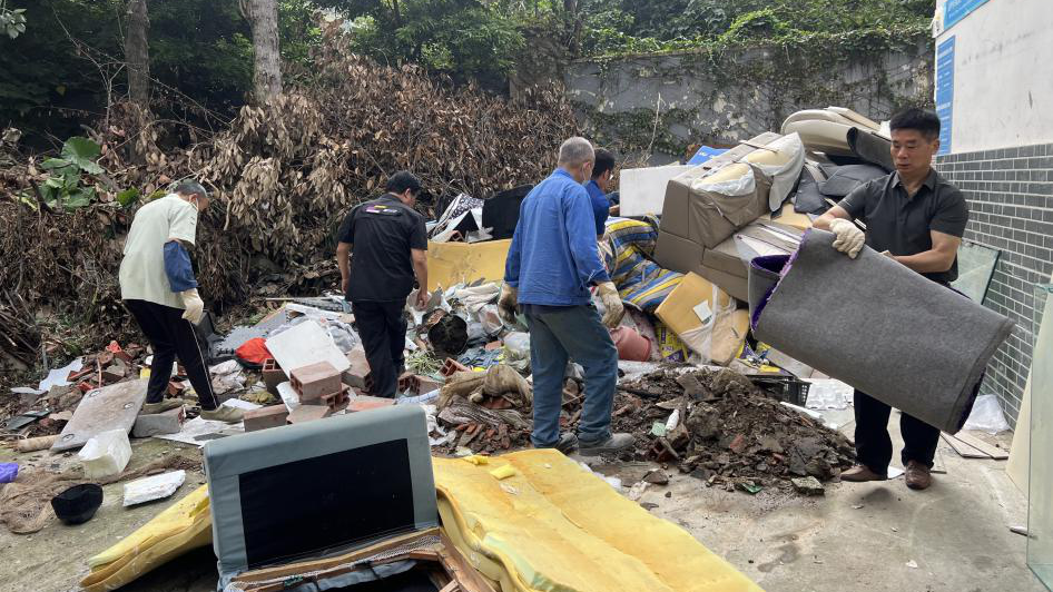 多元协同便民收运，小区环境焕发新颜