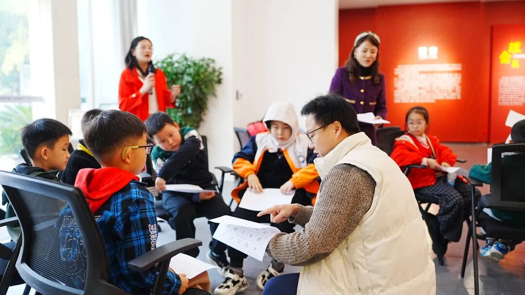 以爱润心，温江区亲子心理成长团辅活动巧解沟通难题