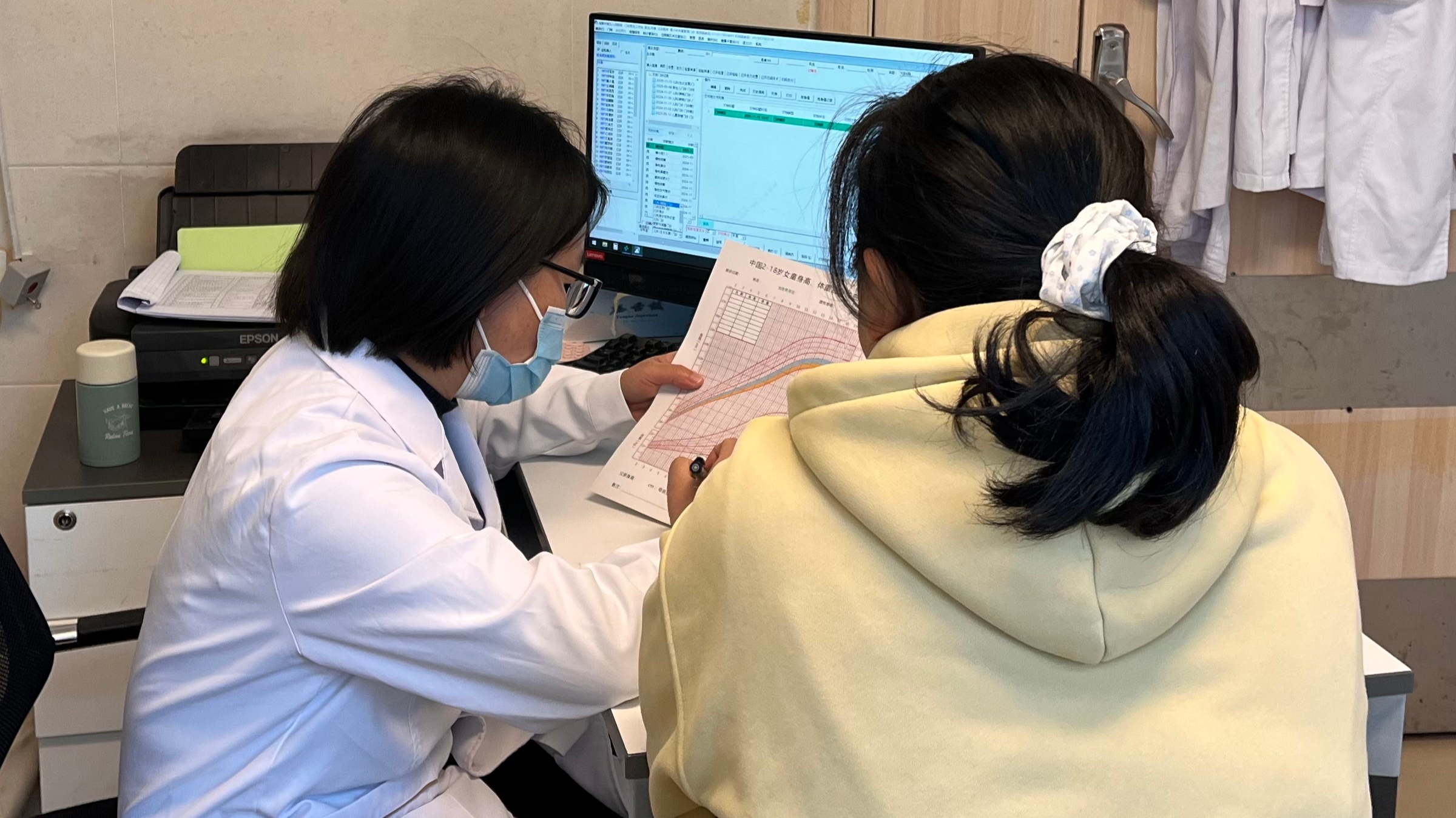 10岁女孩体重137斤患6种慢性病！医生提醒警惕儿童肥胖危害