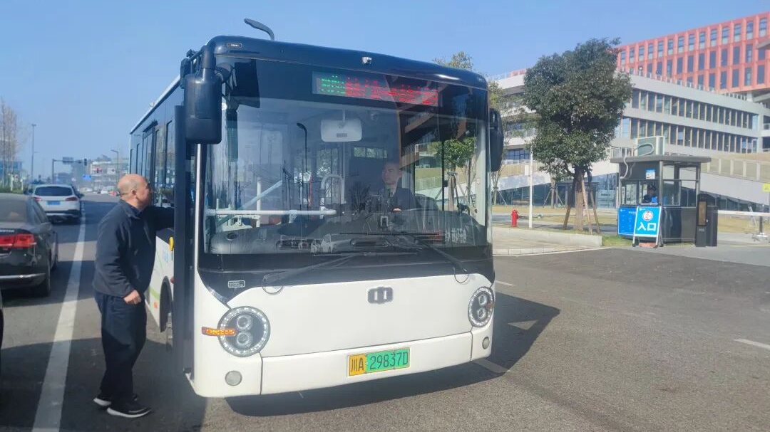 做实“进解优促”破难题！电子科大科创谷通行更便捷了~