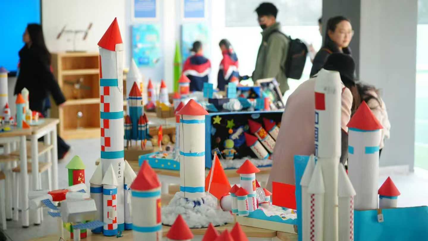 开启科技探秘之旅，东大街一小杨柳河分校“17创客空间”启用