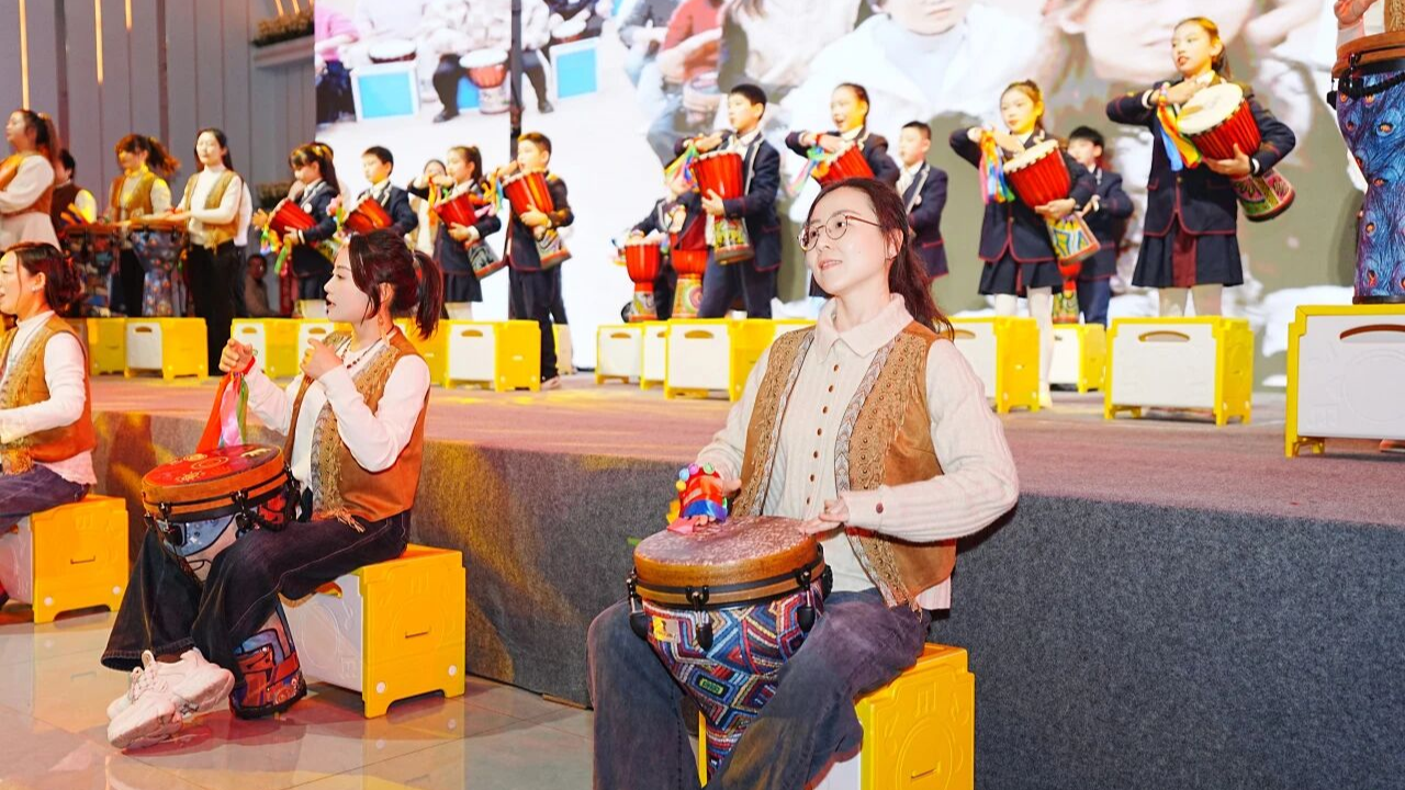 温江区统一战线2026年迎新联谊活动举行