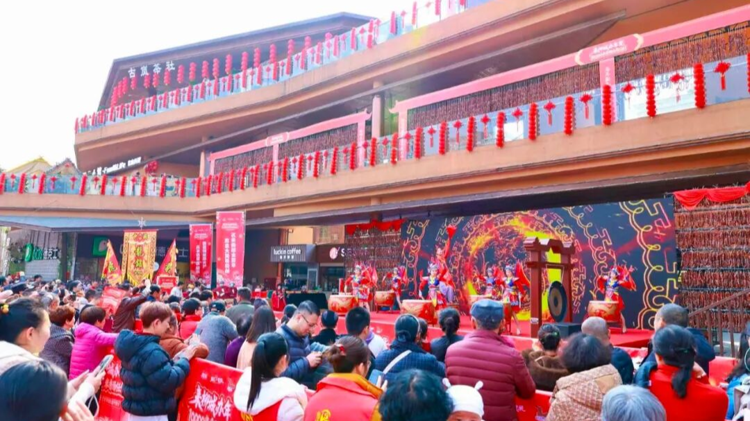 逛村糖，办年货！柳城万米香肠开GEI→