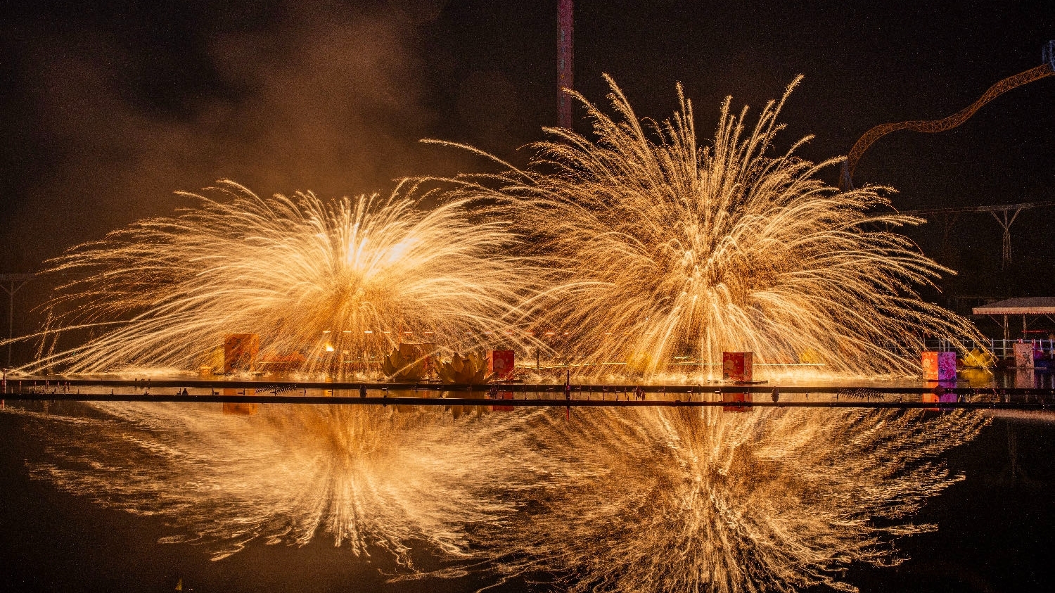 为新春加满“马”力！温江大庙会点亮“火树银花不夜天”