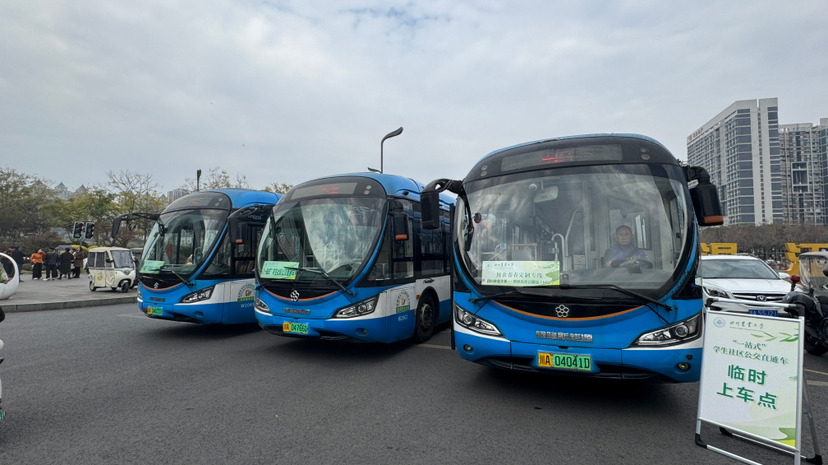 地铁口直抵校门口！温江校地合作开出“青春定制专线”