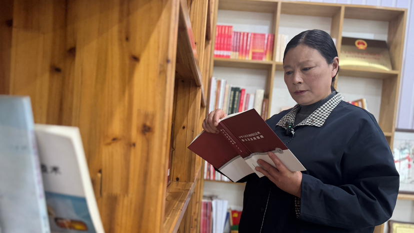 出发！全国人大代表陶勋花带着乡亲们的“盼头”上两会→