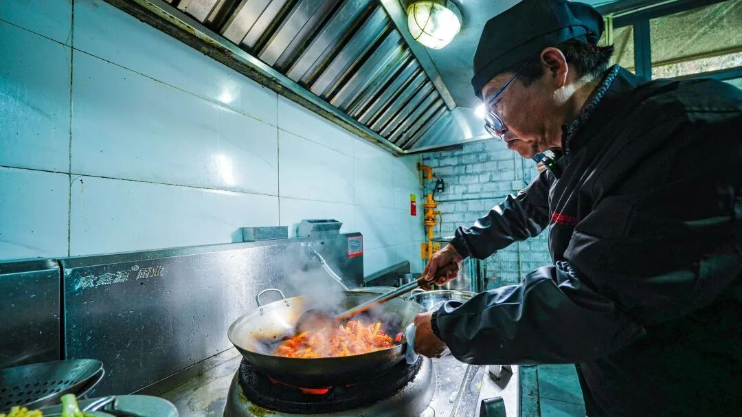 美食地理主编掌勺！温江这家风味小馆藏不住了🤩